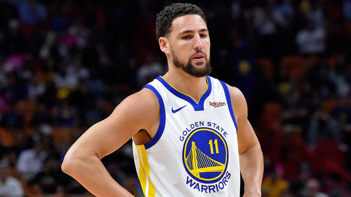 Klay Thompson fora